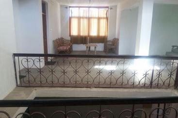 Bed and Breakfast Anshah Guest House