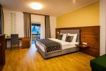 Hotel Gasthof Zum Forsthaus