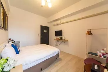 Jinguann B&b
