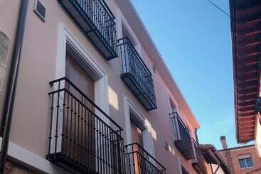 Aparthotel Aldeas De Ezcaray