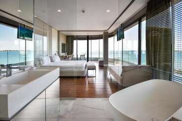 בית מלון כפרי Yacht