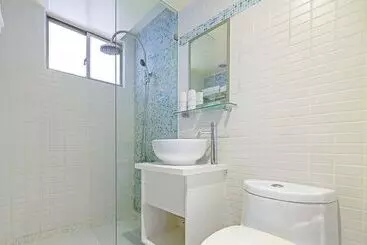 هتل Huaxin