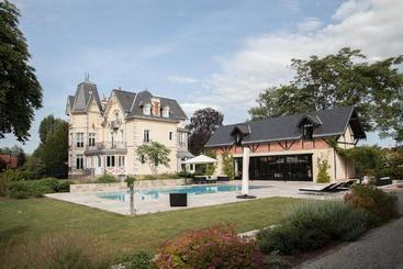 مبيت وإفطار Manoir Des Logis