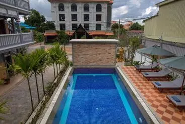 Pension Botoum Hostel