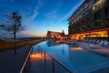 هتل The Lodge At Gulf State Park, A Hilton