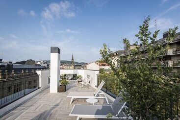 هتل Intelier Victoria