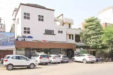 Fabhotel Solitaire Inn