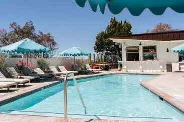 ホテル Skyview Los Alamos  21 & Over Pool