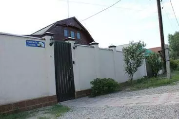 پانسیون Nomads Home