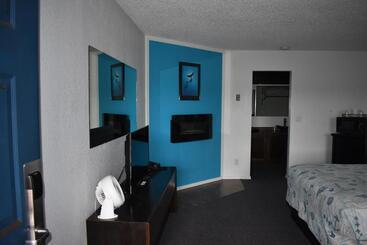 酒店 Lighthouse Cove Inn