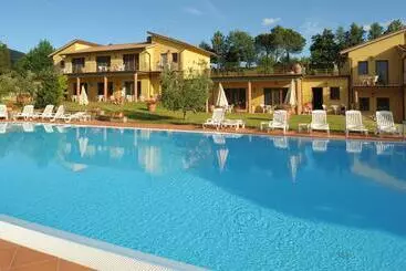 Aparthotel La Piazza Di San Donato