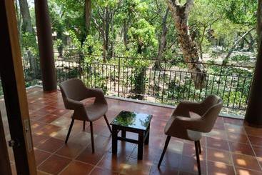 Курорт The Birchwood Retreat, Madikeri