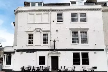 Alberg The Black Fox