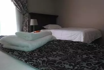 Hotel Mondior Manor Guest House