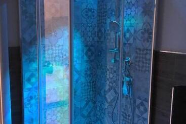 پانسیون Deshome Guest House