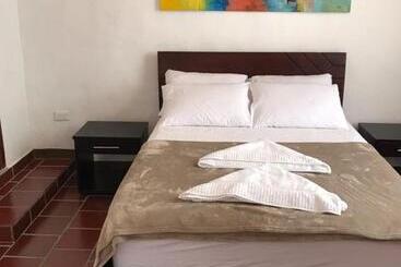 펜션 Hostal Rous San Gil