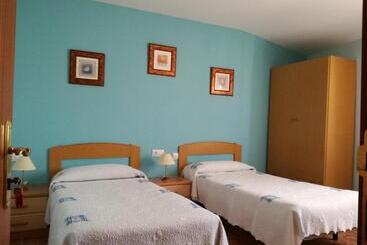 بنسيون Hostal Castilla