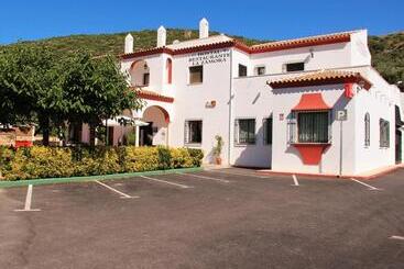 Pensão Hostal La Zamora