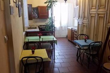 پانسیون Grandpa Mau