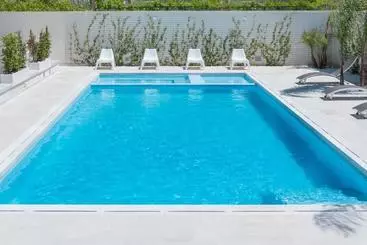 アパートホテル Calura Residence