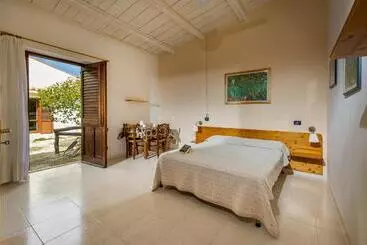 ホテル Agriturismo Finazzo