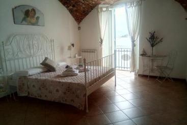 דירות לתיירים La Casetta Sul Mare Guesthouse