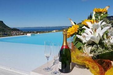 Апарт-отель Relais Villa Olivi