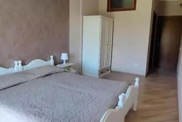 ホテル Agriturismo Donna Bianca