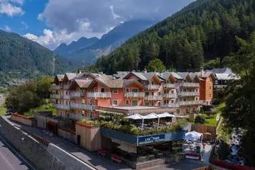 アパートホテル Residence Adamello Resort