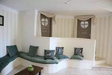 Otel L'hostellerie Du Moulin Des Oliviers