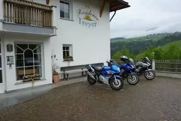 アパートホテル Residence Treyer