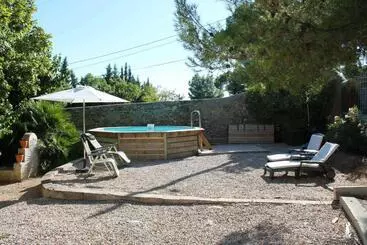 Pensió Domaine De Bessilles