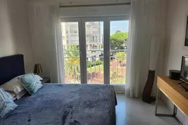 アパートホテル Bleu Mer Duplex & Suites