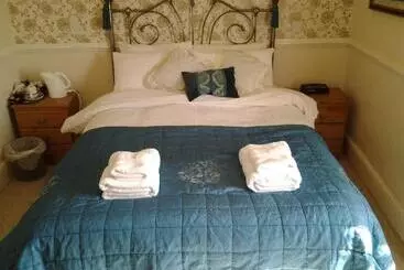 Majatalo No. 9 Guest House