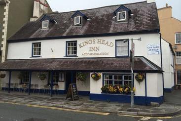 ユースホステル The Kings Head Inn
