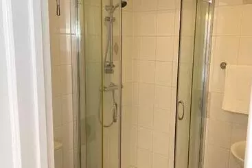 ペンション Arrandale Lodge