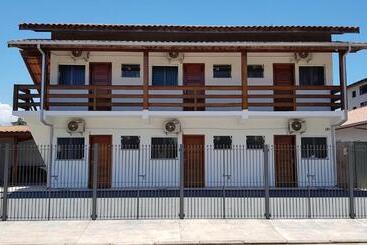 Pension (Hôtel basse catégorie) Suítes Canoas Ubatuba