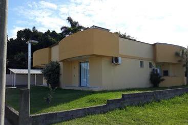 پانسیون Carpe Diem Bombinhas