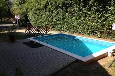 Pension ádám Vendégház 2