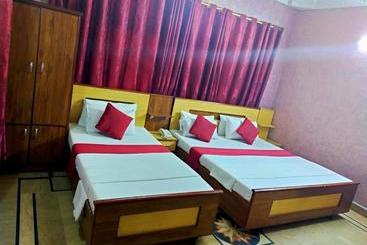 پانسیون Karachi Motel