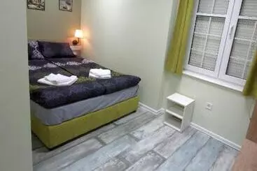 پانسیون Guest House The House топ център габрово