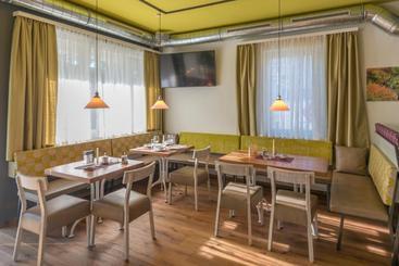 بنسيون Gasthof Niki