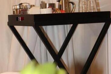 پانسیون Waterfront Guest House