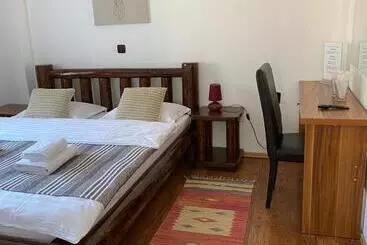 Pensiune Guest House Piatra Craiului