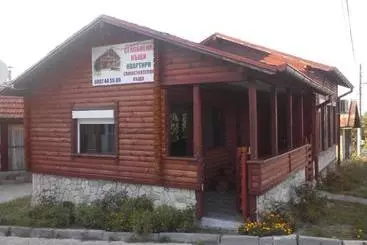 پانسیون Vyara Guest House