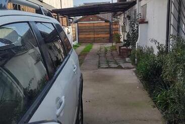 پانسیون Hostal Del Mimbre