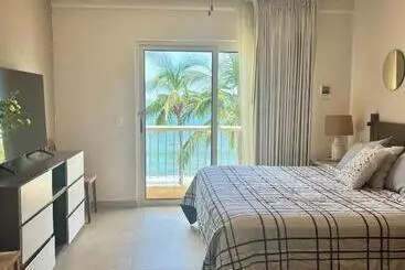 Aparthotel Condo At Krystal Grand Resort