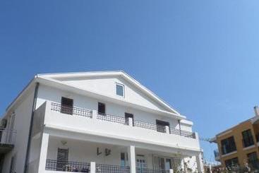 پانسیون Apartments Gvozdenović