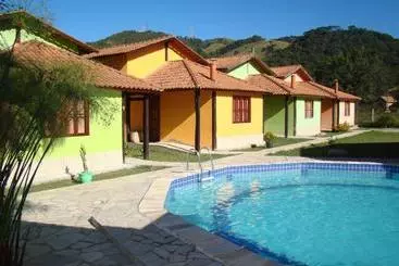 ペンション Pousada Chalés Vista Da Serra