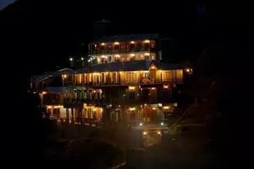 Resort Ashoka Naini Chalet